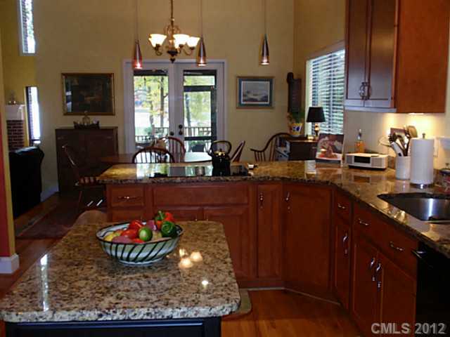 115 Spinnaker Ct, Davidson, NC 28036 photo 8
