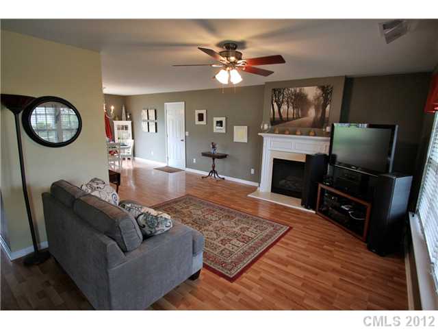 10821 Traders Ct, Davidson, NC 28036 photo 5