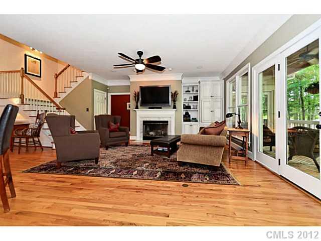 18840 Greyton Ln, Davidson, NC 28036 photo 3