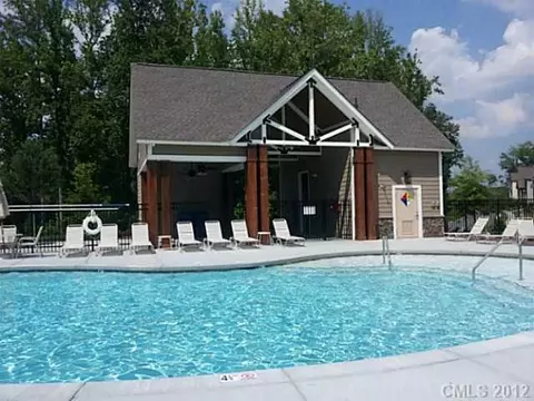 19030 Cypress Garden Dr, Davidson, NC 28036 photo 2