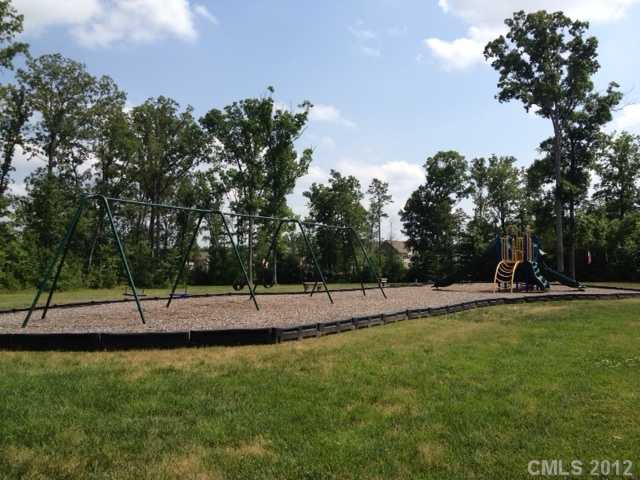 305 Lind Point Ln, Monroe, NC 28110 photo 3