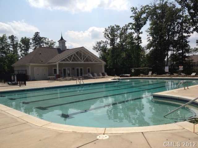 305 Lind Point Ln, Monroe, NC 28110 photo 4
