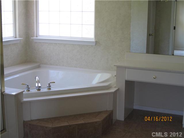 19725 Outermark Ln, Cornelius, NC 28031 photo 8