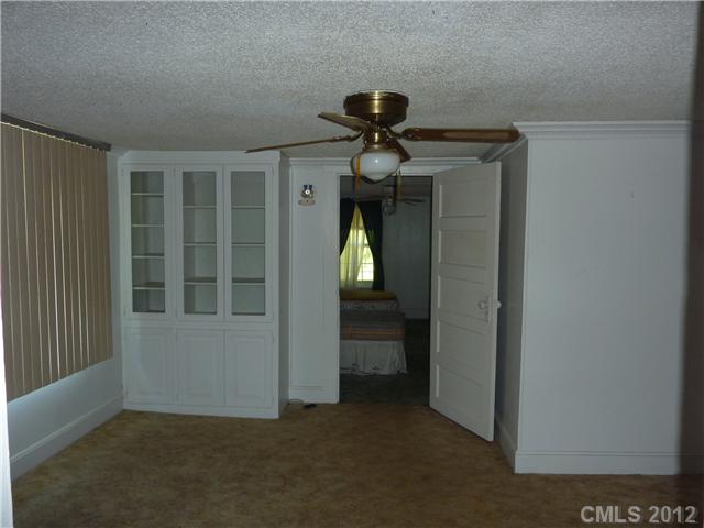 445 Rabbit Hwy, Harmony, NC 28634 photo 8