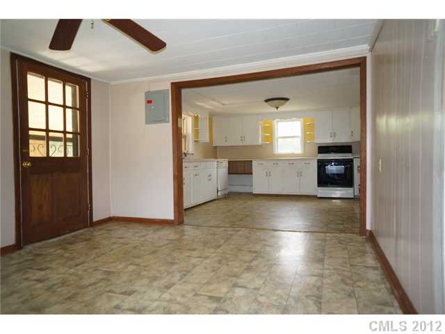 445 Rabbit Hwy, Harmony, NC 28634 photo 7