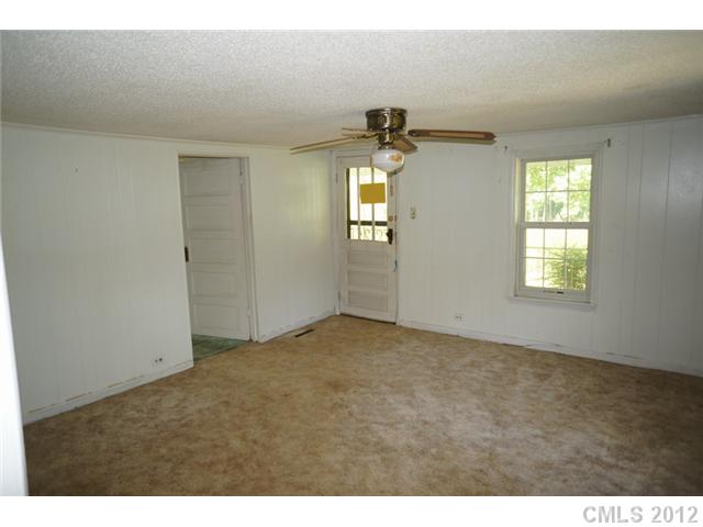 445 Rabbit Hwy, Harmony, NC 28634 photo 9
