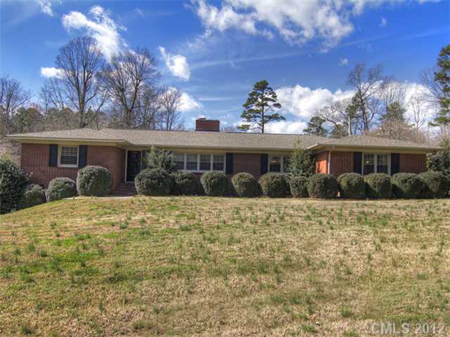 102 Brooke Dr, Monroe, NC 28112 photo 1