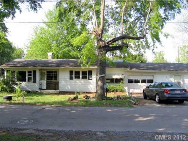 108 Stewart St, Biscoe, NC 27209 photo 1