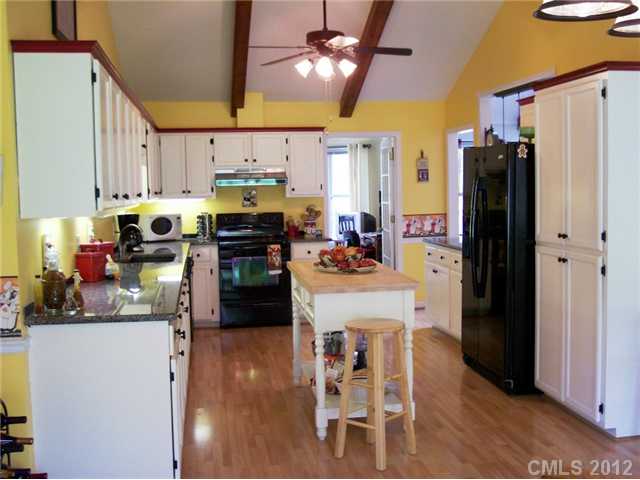 6372 Harbor Dr, Concord, NC 28025 photo 3