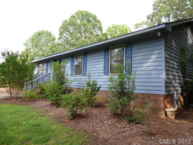 557 Freemont Dr, Lancaster, SC 29720 photo 3