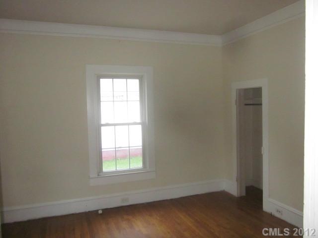 304 E 11th St, Kannapolis, NC 28083 photo 6