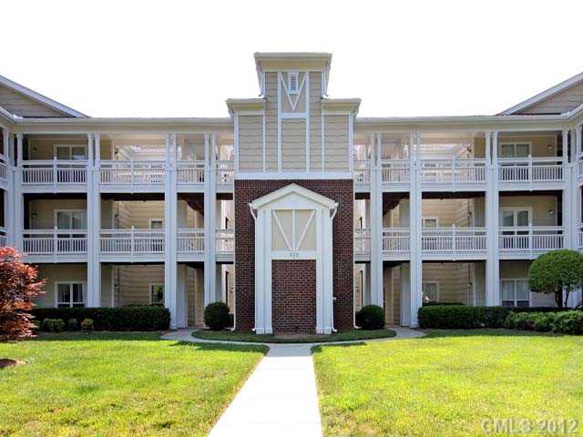 930 Jetton 25 St #25, Davidson, NC 28036 photo 2