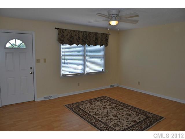 622 Gladedale Ln, Monroe, NC 28110 photo 7