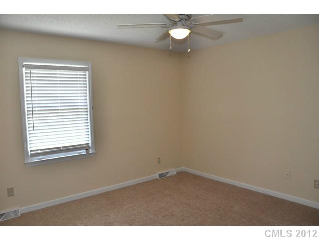 622 Gladedale Ln, Monroe, NC 28110 photo 9