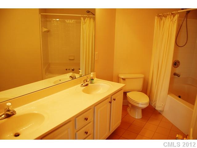 1331 Torrence 22 Cir #22, Davidson, NC 28036 photo 11