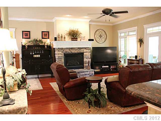3973 Cindy Ln, Denver, NC 28037 photo 3