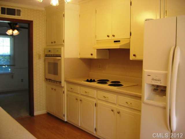 2059 Strafford Dr, Lancaster, SC 29720 photo 5