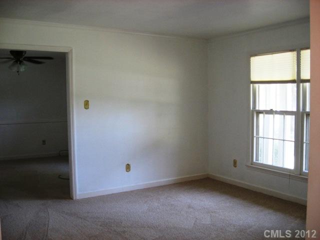 2059 Strafford Dr, Lancaster, SC 29720 photo 3