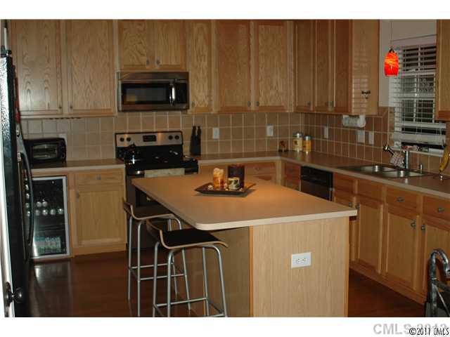 7416 Fallen Timber Ln, Tega Cay, SC 29708 photo 4
