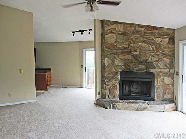6051 Windjammer Dr, Tega Cay, SC 29708 photo 5