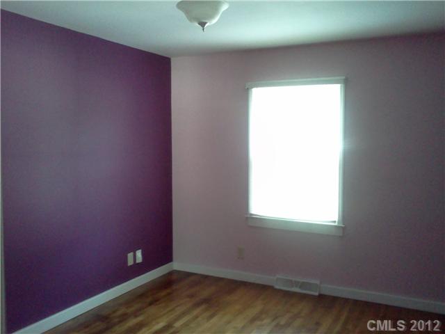 321 E 19th St, Kannapolis, NC 28083 photo 6