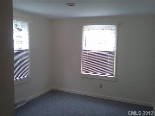 321 E 19th St, Kannapolis, NC 28083 photo 7