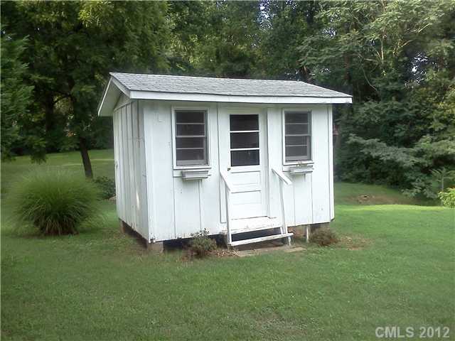 321 E 19th St, Kannapolis, NC 28083 photo 8