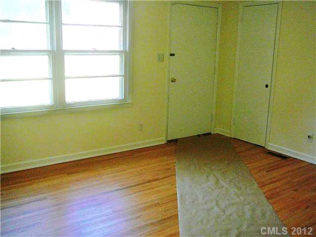 448 E John St, Matthews, NC 28105 photo 8