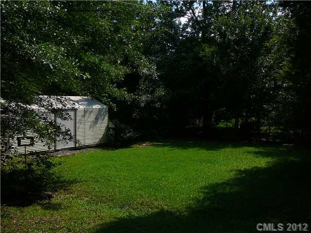 448 E John St, Matthews, NC 28105 photo 2