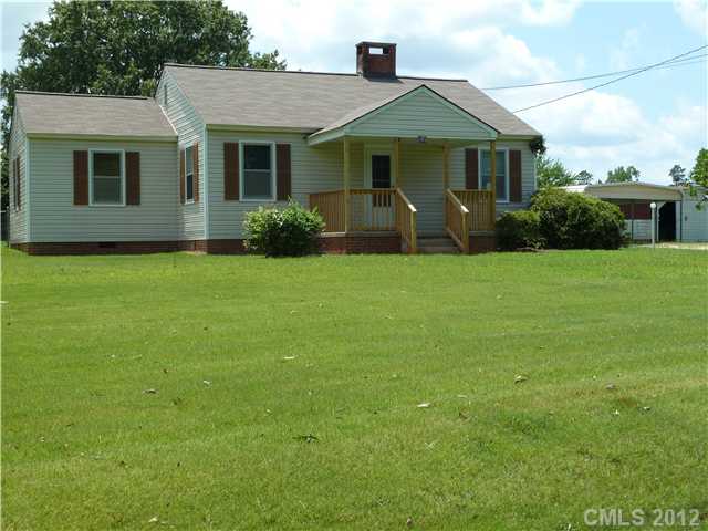 894 Hampton Grace Ave, Lancaster, SC 29720 photo 2