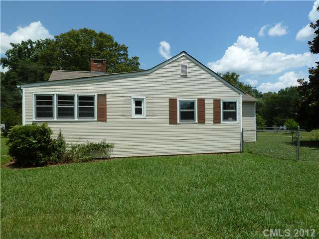 894 Hampton Grace Ave, Lancaster, SC 29720 photo 3