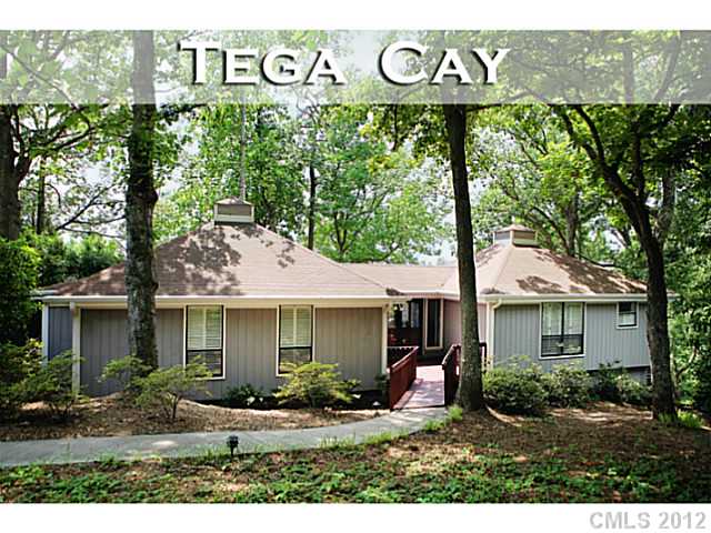 4016 Windward Dr, Tega Cay, SC 29708 photo 1