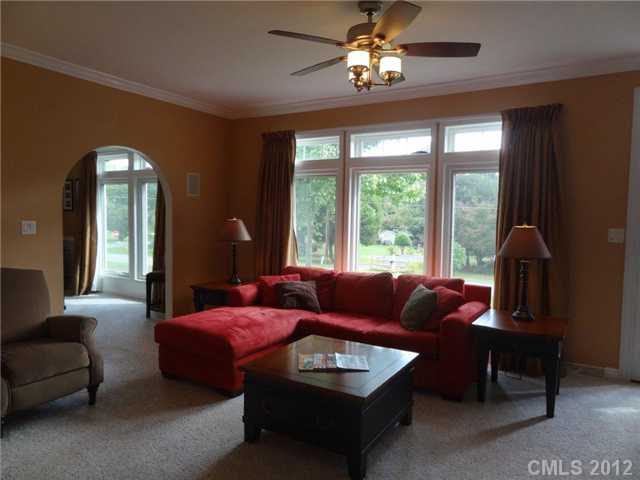 20110 Rainbow Cir, Cornelius, NC 28031 photo 6