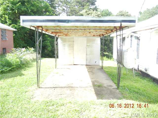 513 E 20th St, Kannapolis, NC 28083 photo 3