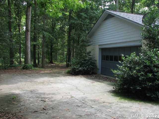 1614 Hunter Oak Dr, Monroe, NC 28110 photo 3