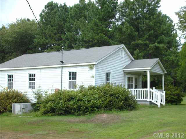 300 Durham Rd, Stanley, NC 28164 photo 6
