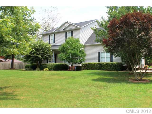 201 Pineridge St, Locust, NC 28097 photo 1