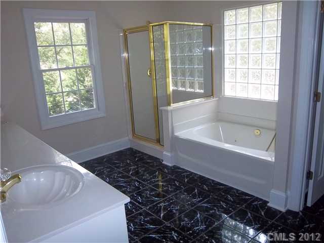 1000 Ashley Ln, Monroe, NC 28110 photo 8
