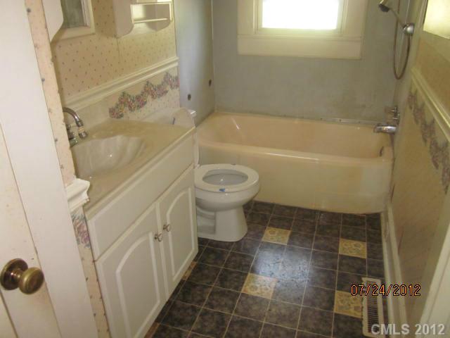400 E 11th St, Kannapolis, NC 28083 photo 8