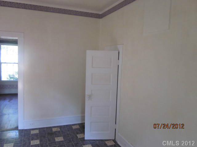 400 E 11th St, Kannapolis, NC 28083 photo 5