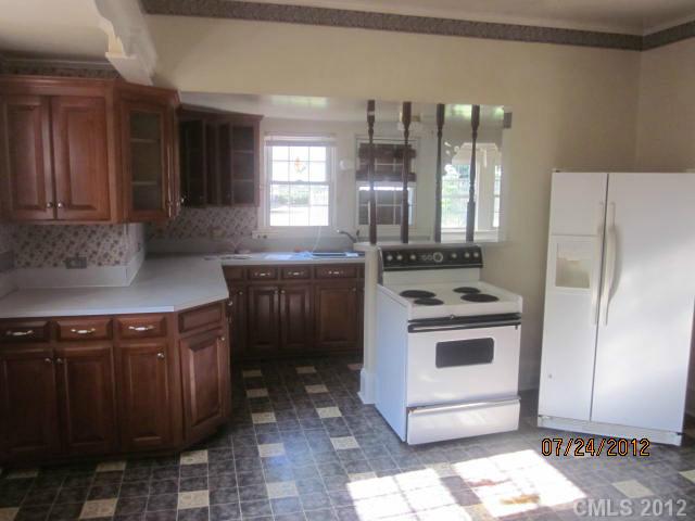 400 E 11th St, Kannapolis, NC 28083 photo 4