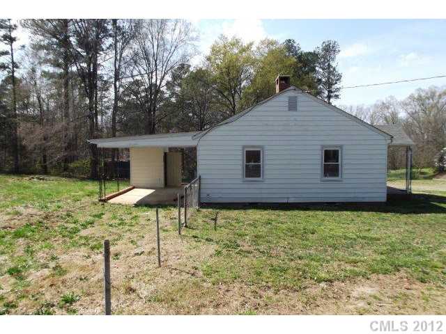 1122 Old Thompson Ave, Lancaster, SC 29720 photo 2