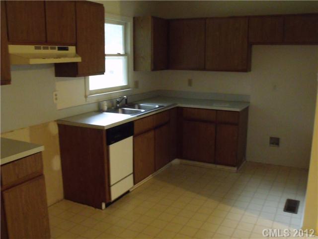 3308 Wolfe Rd, Monroe, NC 28110 photo 3