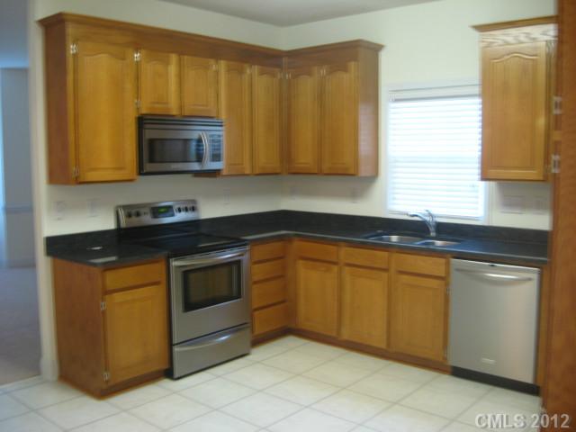 1422 Devonmere Pl, Salisbury, NC 28144 photo 2