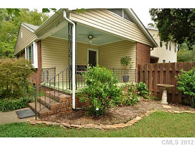 4331 Applegate Rd, Charlotte, NC 28209 photo 2