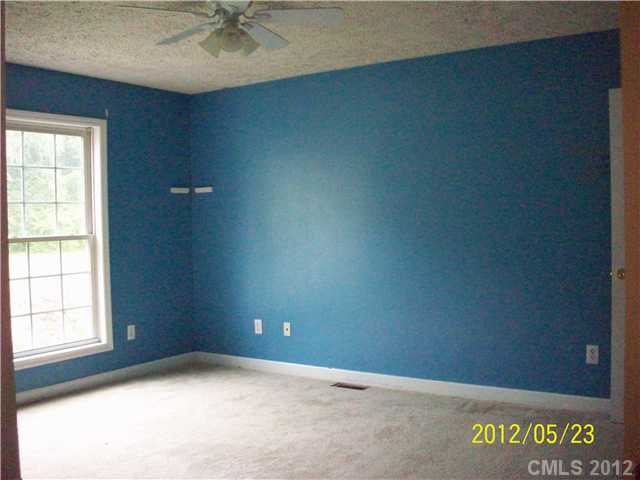 1355 Union Grove Rd, Harmony, NC 28634 photo 6