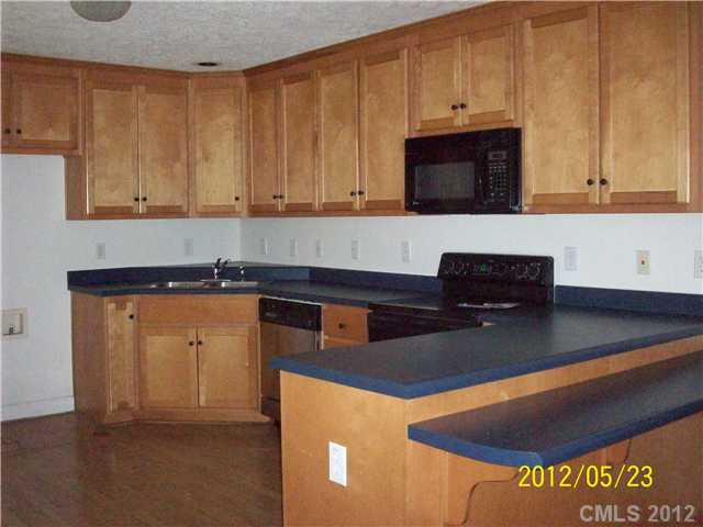 1355 Union Grove Rd, Harmony, NC 28634 photo 4