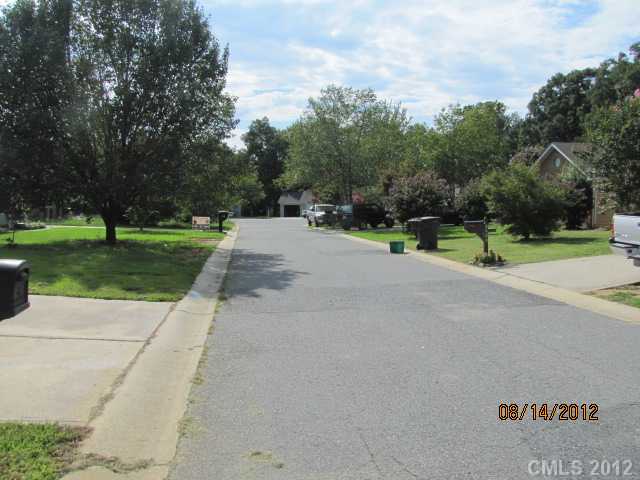 6005 White Cliffs Dr, Monroe, NC 28110 photo 3