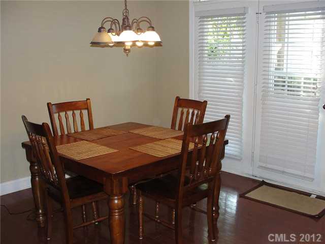 18719 Ronceverte Dr, Cornelius, NC 28031 photo 2