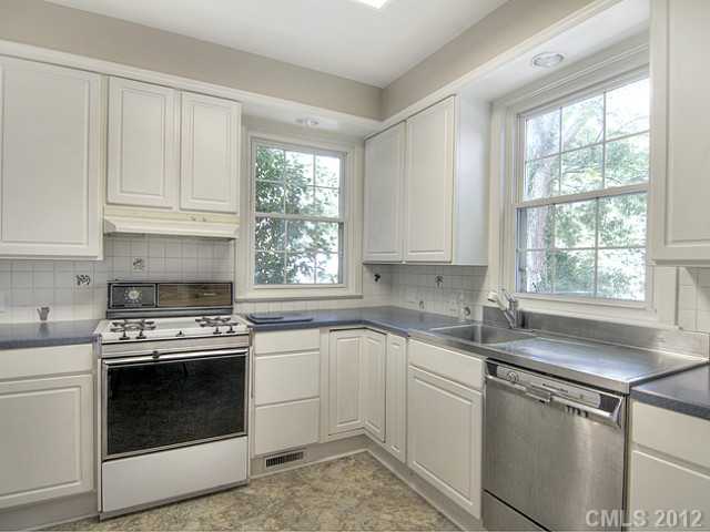 400 Lancaster Ave, Monroe, NC 28112 photo 3